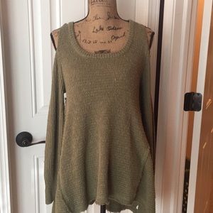 Tjmaxx junior green cold shoulder sweater